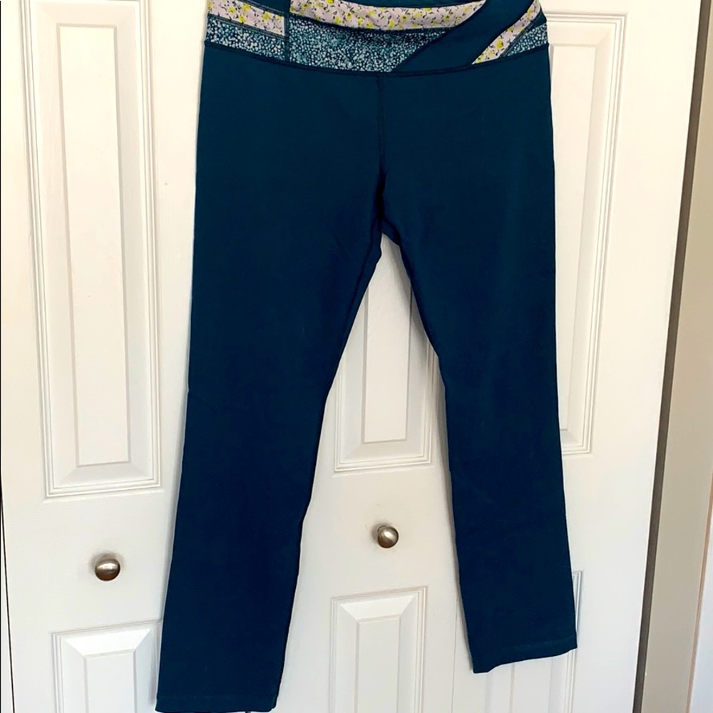 Lululemon Straight leg yoga pants - Picture 1 of 4